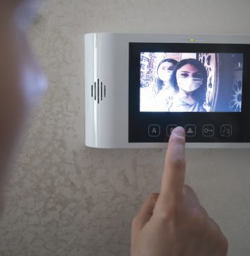 What is the difference between IP intercoms with SIP protocol support